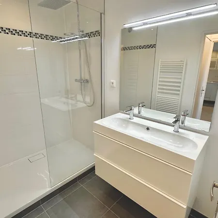 Moderne T2, Bord De Mer, Parking & Wifi Gratuit