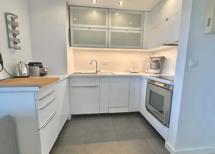 Apartament Moderne T2, Bord De Mer, Parking & Wifi Gratuit *