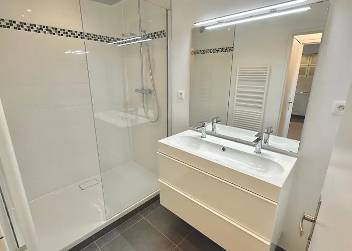 Moderne T2, Bord De Mer, Parking & Wifi Gratuit